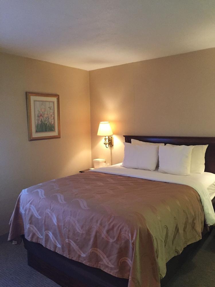 Quality Inn Pittsburgh Airport Oakdale Εξωτερικό φωτογραφία