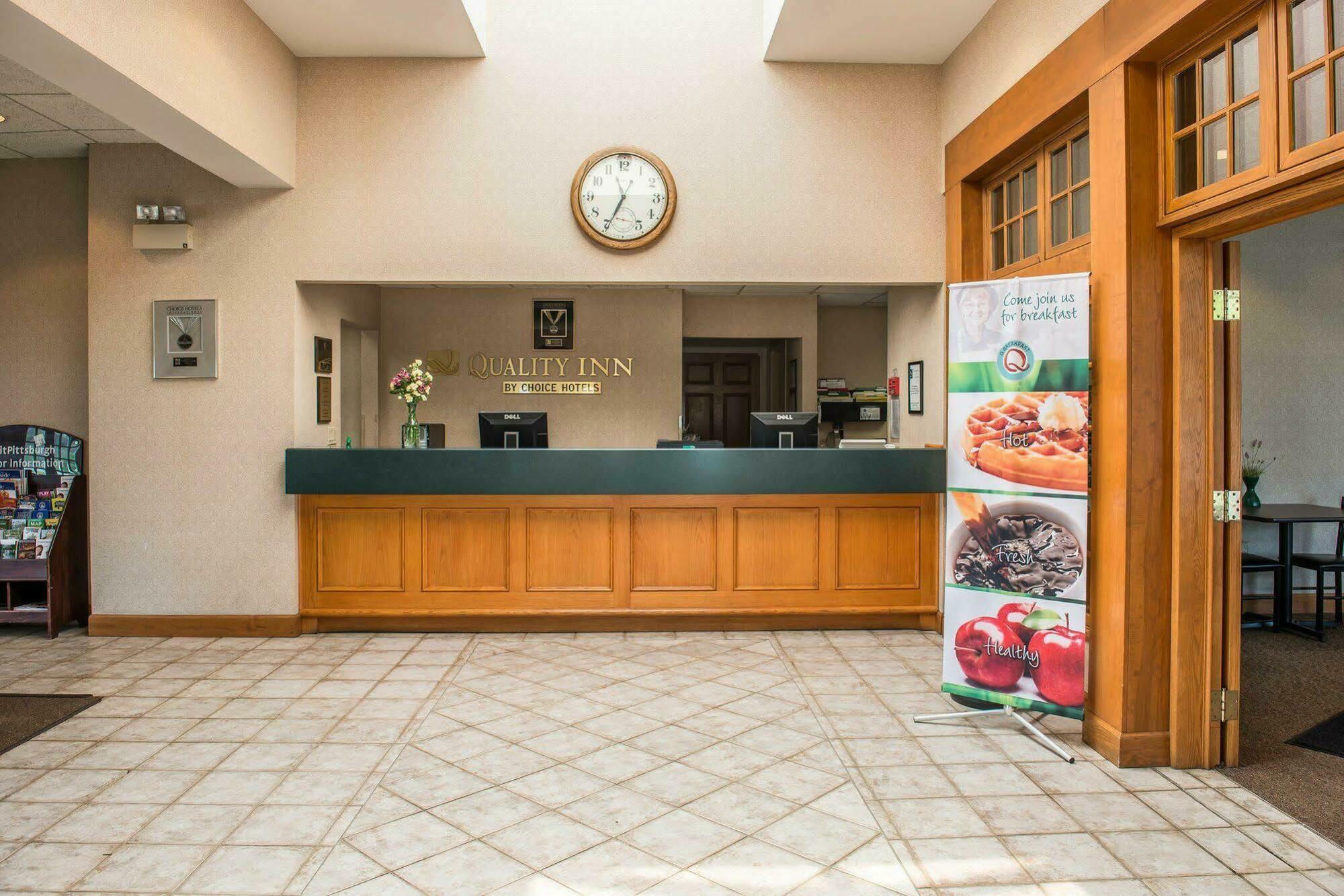 Quality Inn Pittsburgh Airport Oakdale Εξωτερικό φωτογραφία