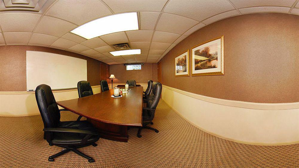 Quality Inn Pittsburgh Airport Oakdale Εξωτερικό φωτογραφία